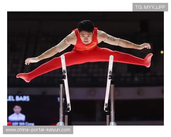 中国选手侍聪单杠决赛直体旋意外掉杠,调整后完赛获13.10分